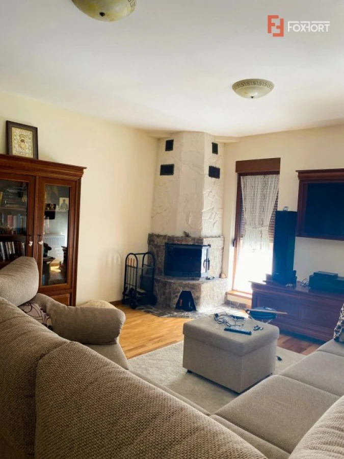 Casa individuala 5 camere si 4 locuri de parcare in Giroc - 3