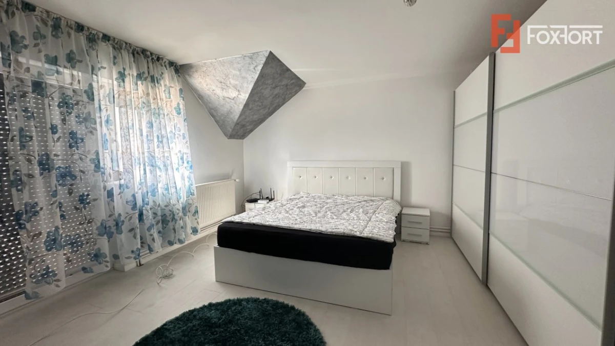 Casa individuala 8 camere, 400 mp, in Mosnita Noua vatra satului - 9