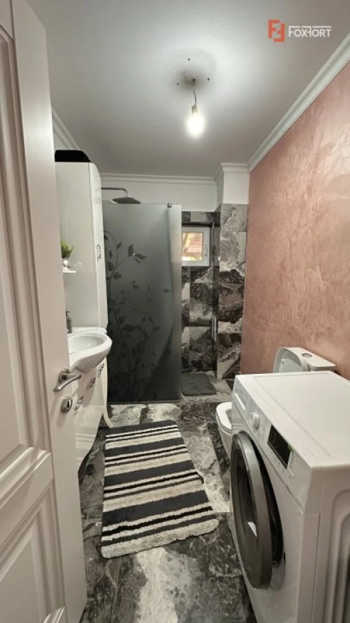 Casa individuala 8 camere, 400 mp, in Mosnita Noua vatra satului - 5