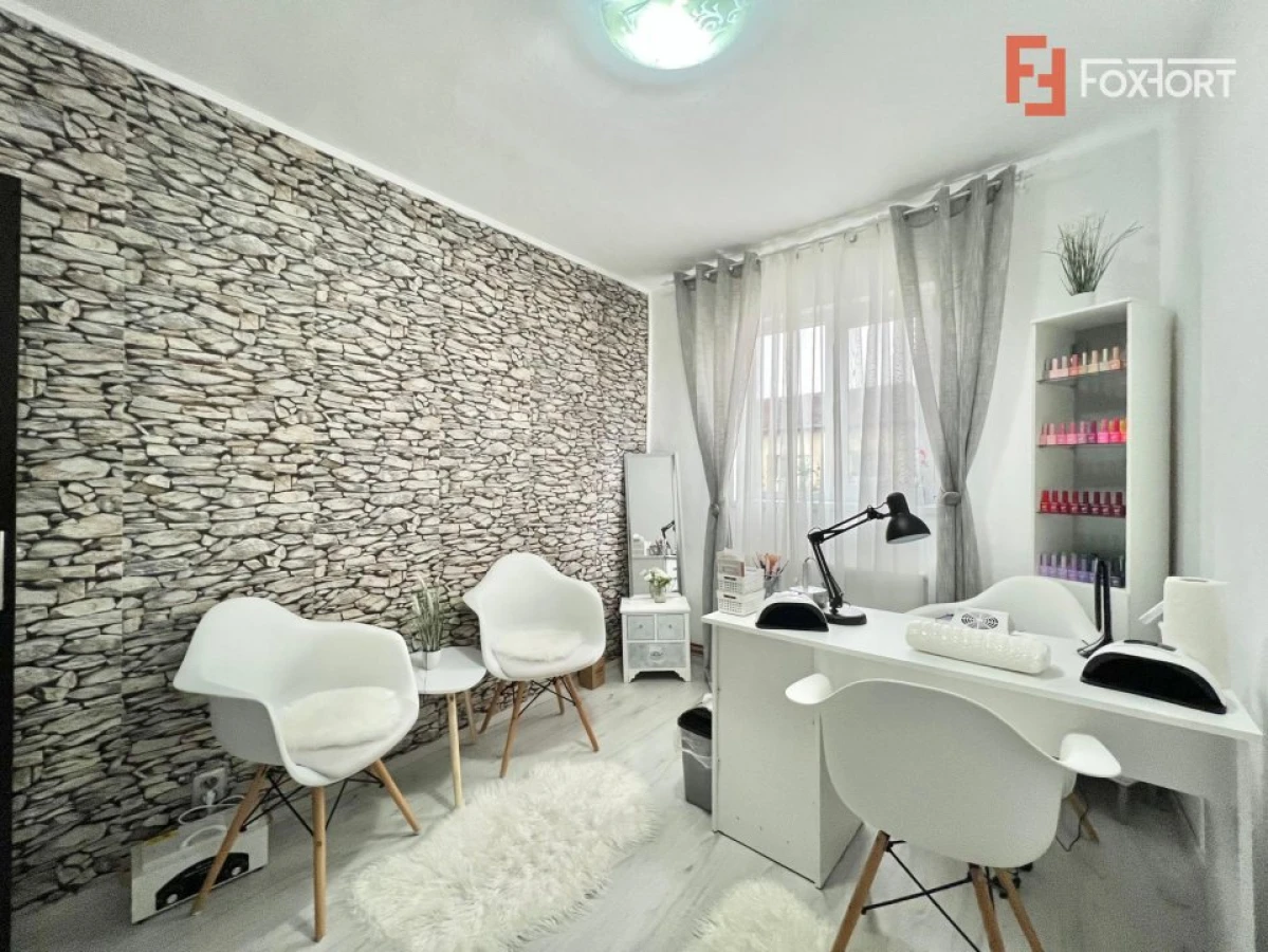 Apartament cu 3 camere, etaj 4 de vanzare, zona Spitalul Judetean - 8