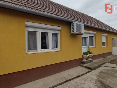 Casa individuala 3 camere, Sanmihaiu Roman - Anexe, 1062 mp teren