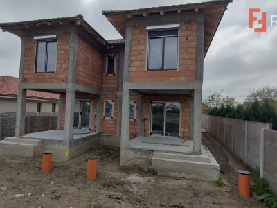 Duplex 4 camere, Sacalaz - Asfalt, toate utilitatiile