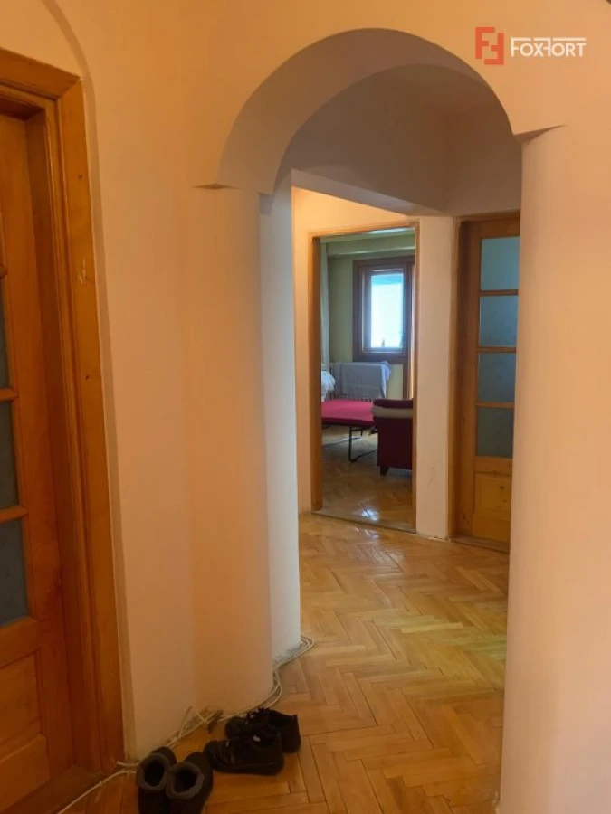 Apartament cu 3 camere, decomandat - zona Aradului - 4