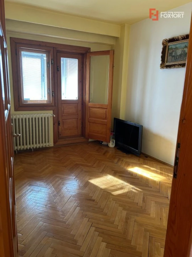 Apartament cu 3 camere, decomandat - zona Aradului - 3