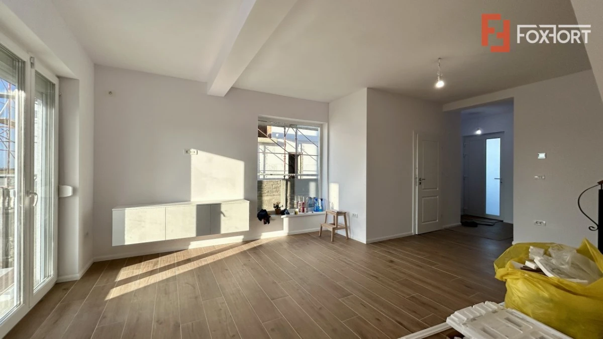 Duplex cu 4 camere si teren de 375 mp - zona Sanandrei - 1