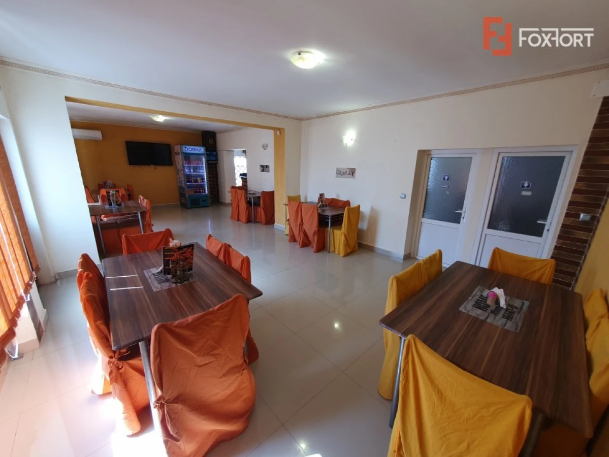 Spatiu comercial cu 4 incaperi de vanzare in Denta, zona Central - 10