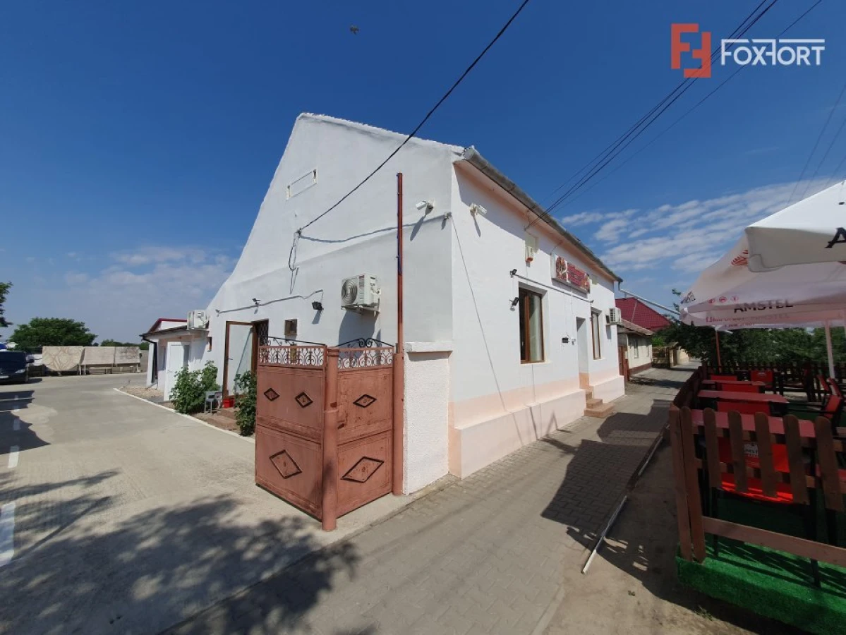 Spatiu comercial cu 4 incaperi de vanzare in Denta, zona Central - 6