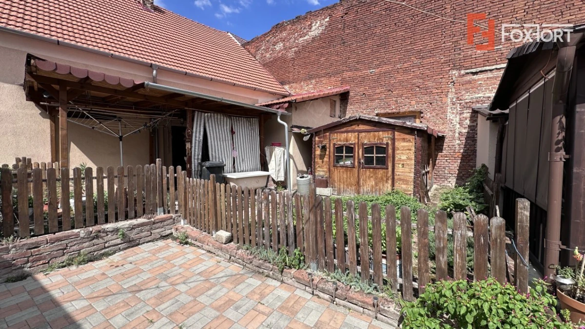 OCAZIE COMISION 0% - CASA 80 mp, 4 camere, pe parter la curte comuna TIMISOARA - 10