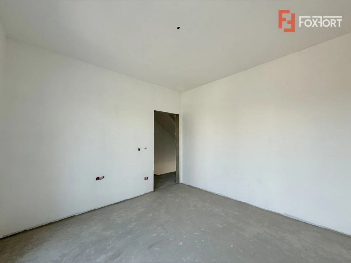 Triplex cu 4 camere, 115 mp, 3 bai - Zona Sacalaz - 7