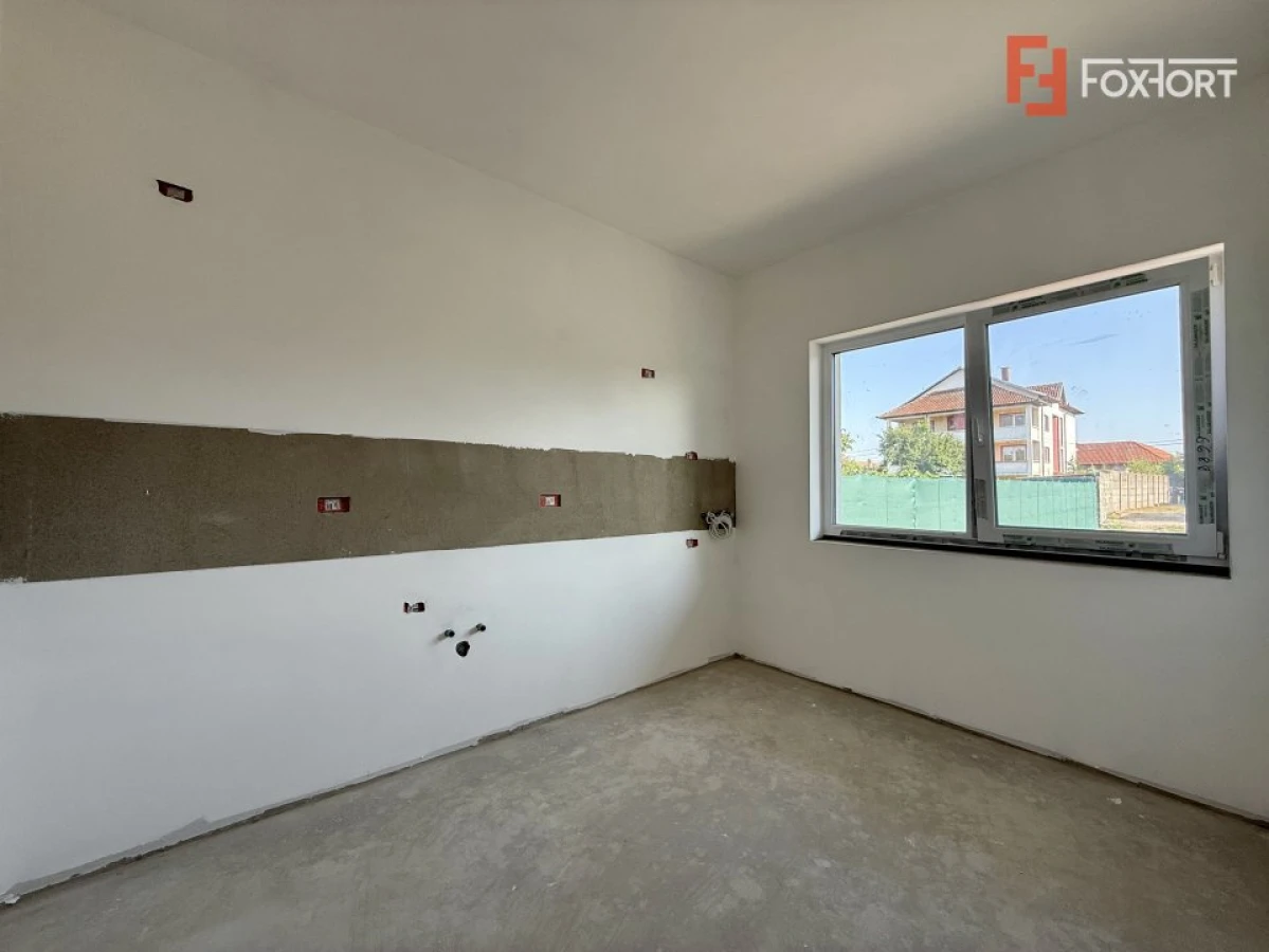 Triplex cu 4 camere, 115 mp, 3 bai - Zona Sacalaz - 5