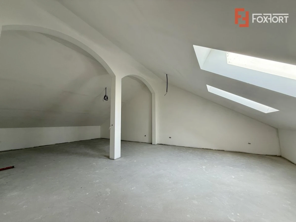 Triplex cu 4 camere, 115 mp, 3 bai - Zona Sacalaz - 4