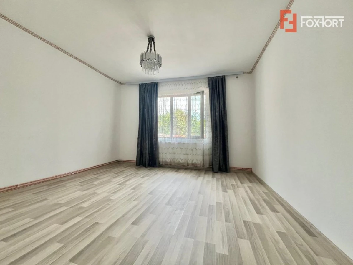 Casa Individuala de vanzare cu 3 camere si teren de 486 mp, zona Plopi, Ghiroda - 2