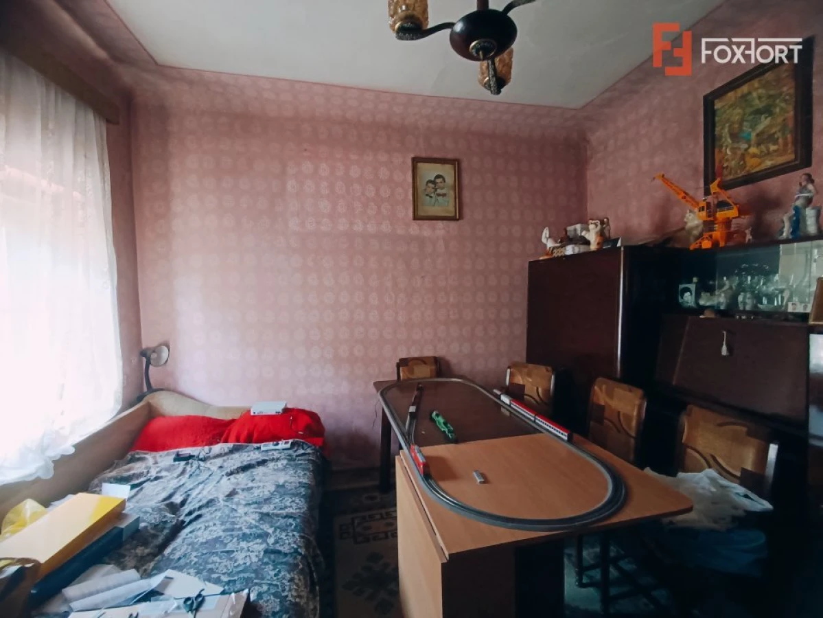 COMISION 0% Casa cu 4 apartamente la curte comuna cu teren total 748 mp - 8