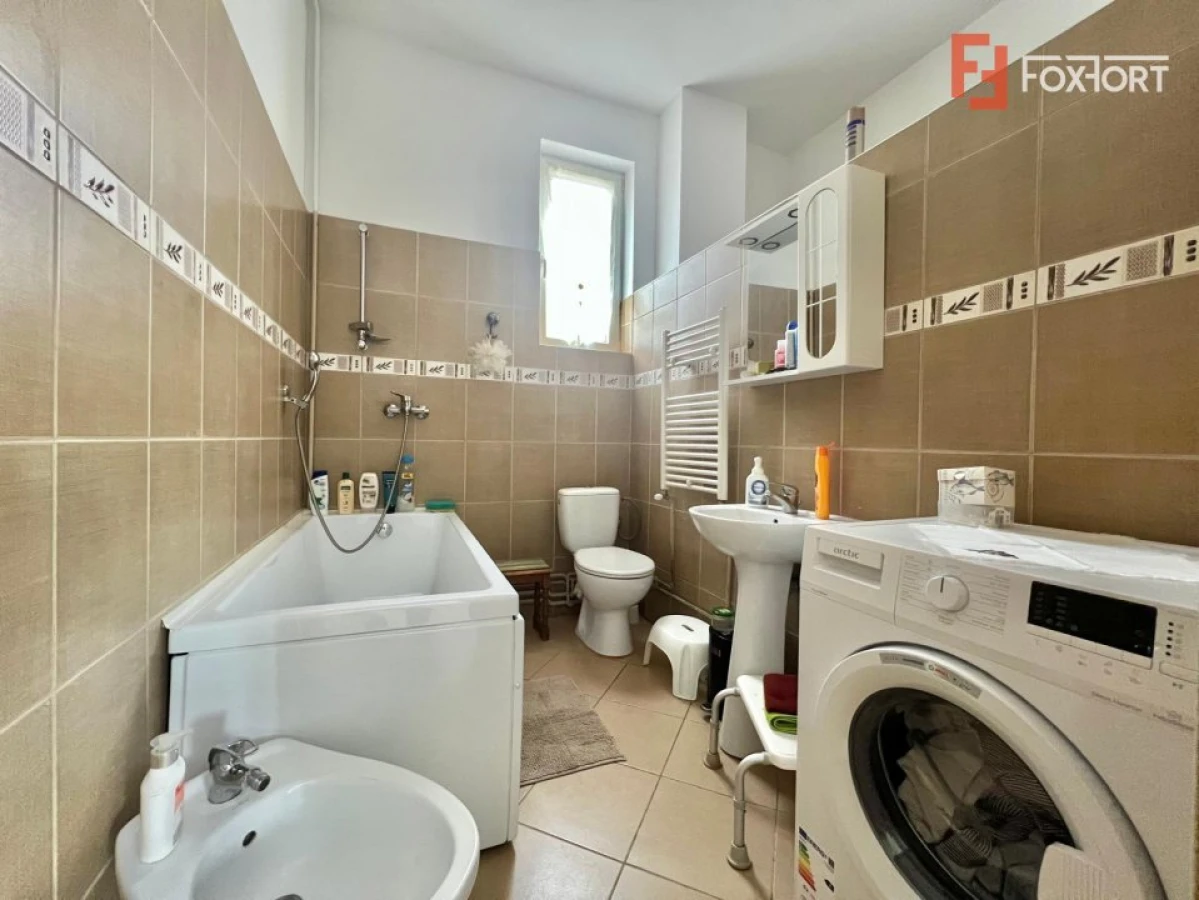 Casa Individuala cu 9 camere de vanzare, zona Ghiroda - 6