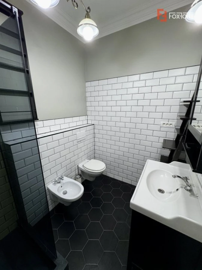 Apartament deosebit, 3 camere, zona Central – Bld. C.D. Loga - 7