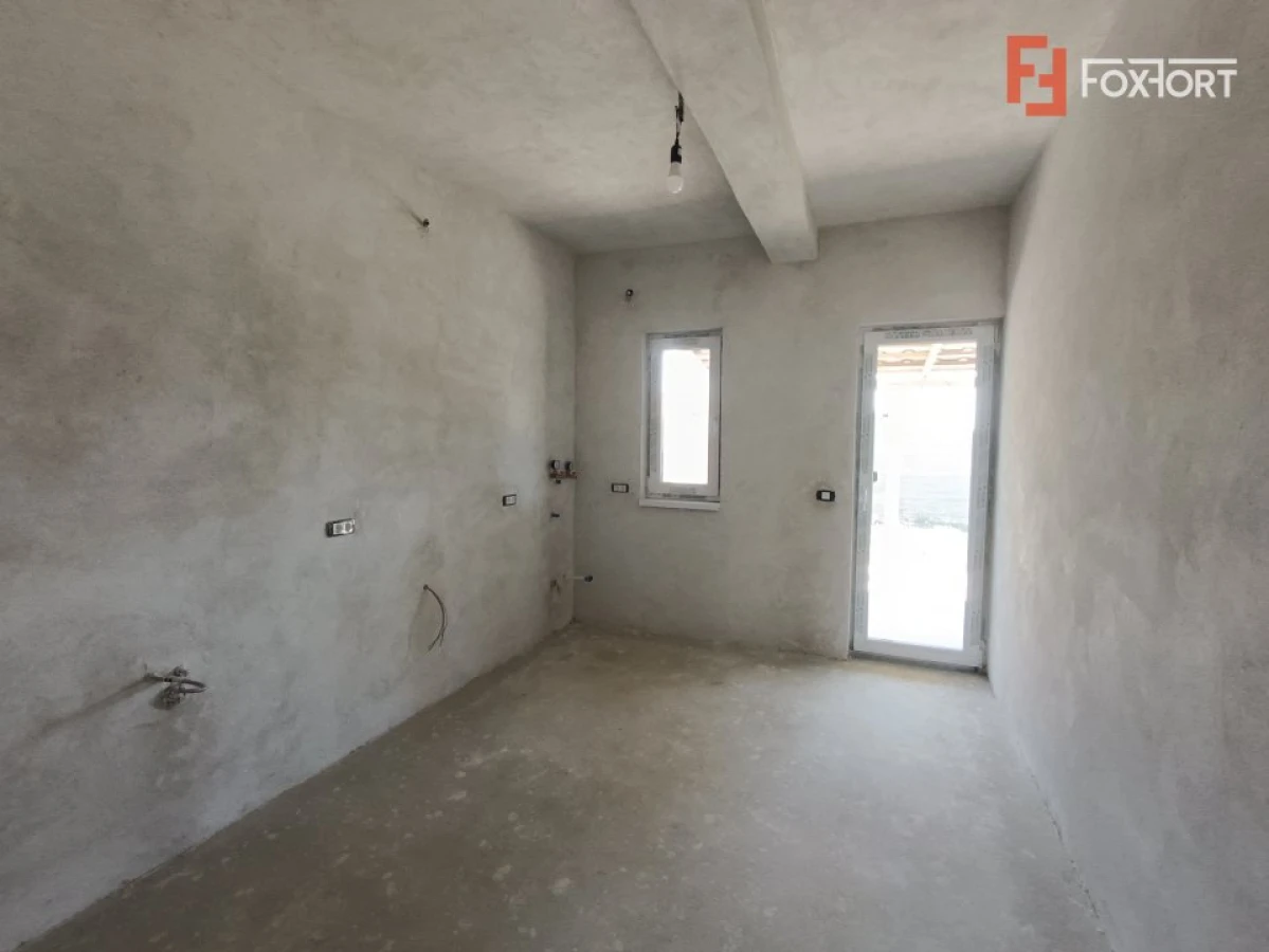 Duplex de vanzare cu 4 camere si teren de 290 mp - Giroc - 5