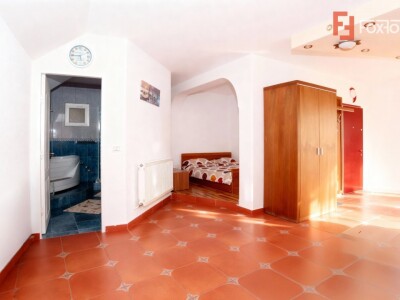 COMISION 0% Vila de Lux cu 14 Camere si Sala de Mese in Arad – Acces Imediat