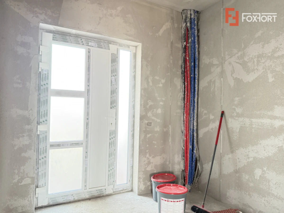 Duplex cu 4 camere de vanzare si teren de 335 mp - zona Sacalaz - 3