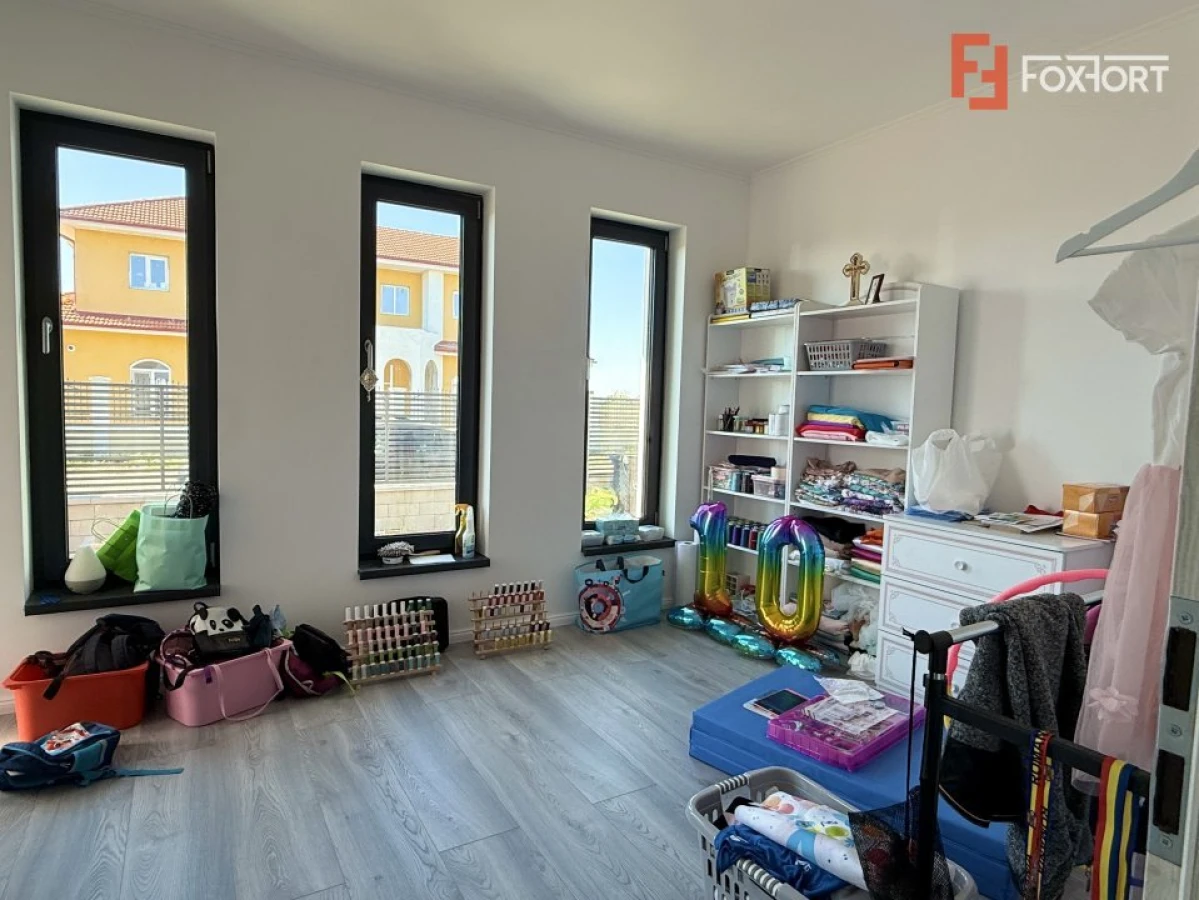 Casa individuala cu 5 camere de vanzare in Sacalaz, Exterior Sud - 10