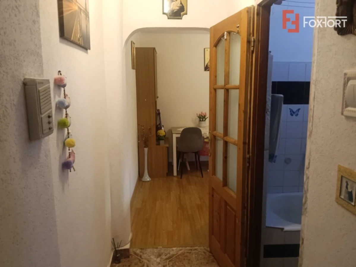 Apartament cu 2 camere de vanzare la etaj 4 zona Sagului - 3