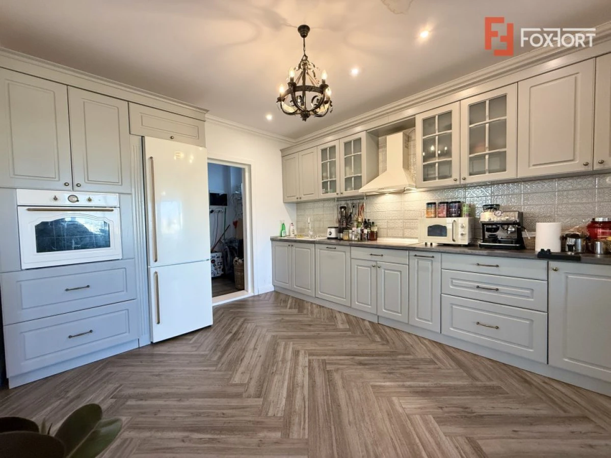 Casa individuala cu 5 camere de vanzare in localitatea Sacalaz - 1