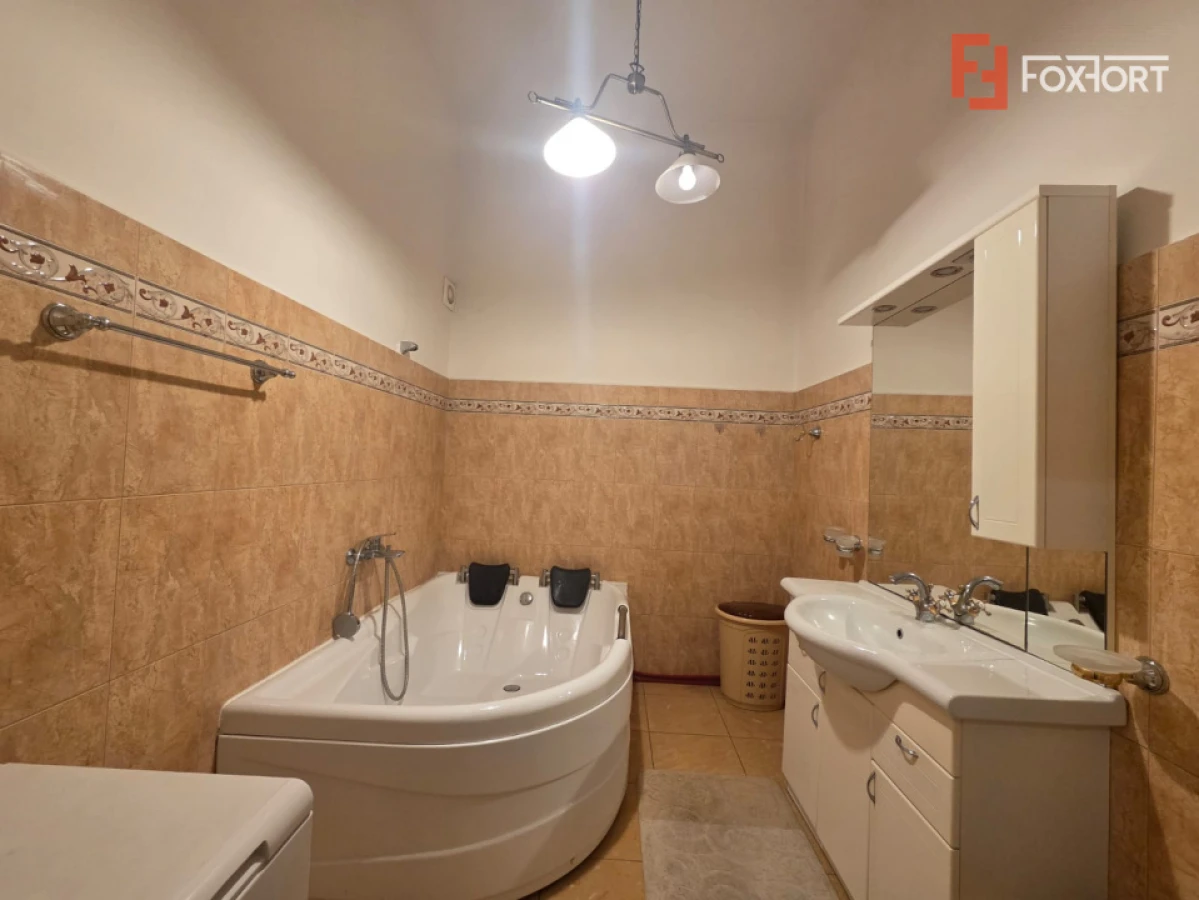 Apartament cu 2 camere semidecomandat, et 1, zona Centrala - 7