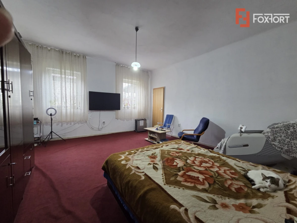 Casa individuala, teren de 1015 mp, zona Parneava - 2