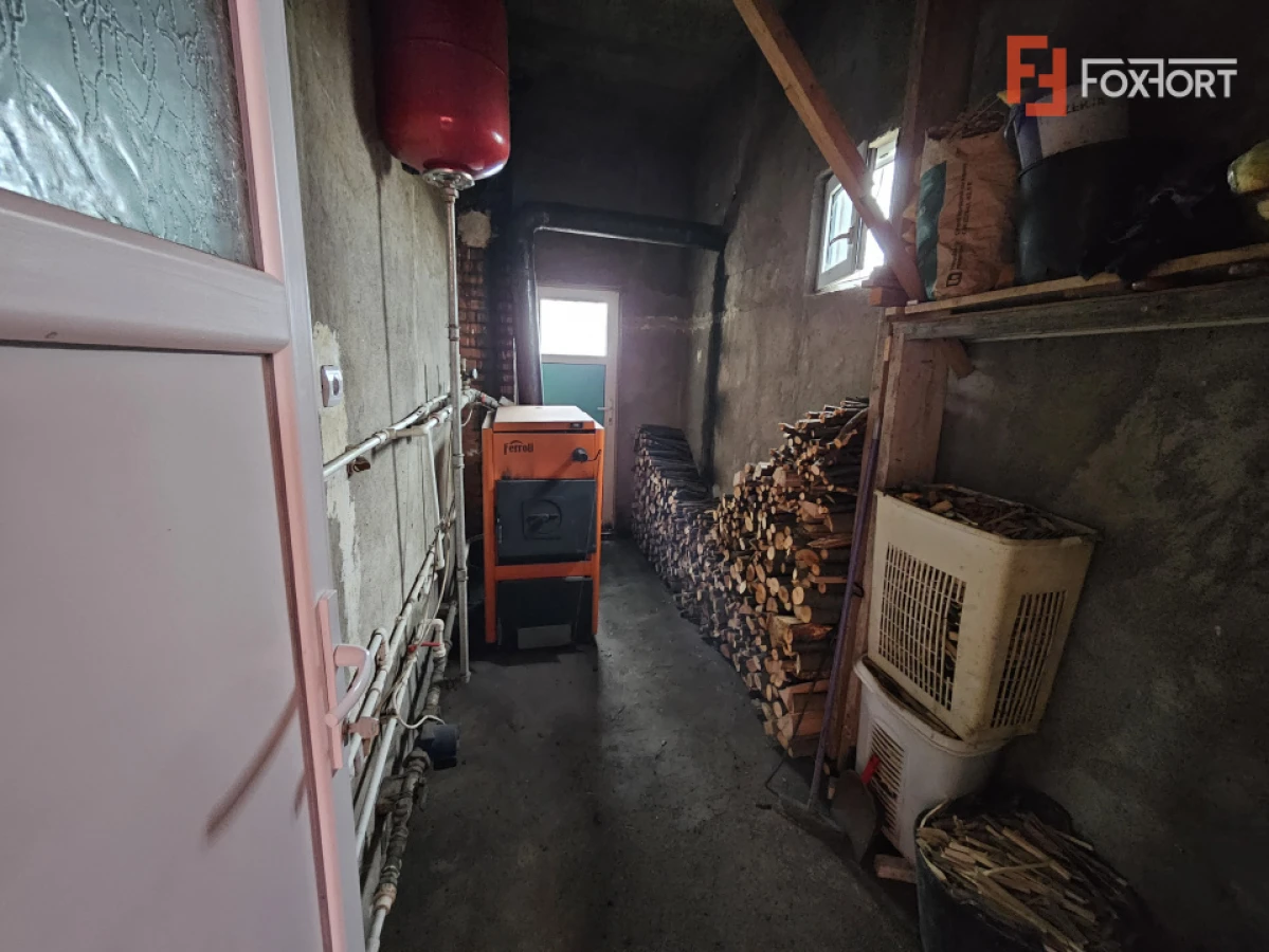 Casa individuala cu 7 camere, spatioasa in Sofronea - 7