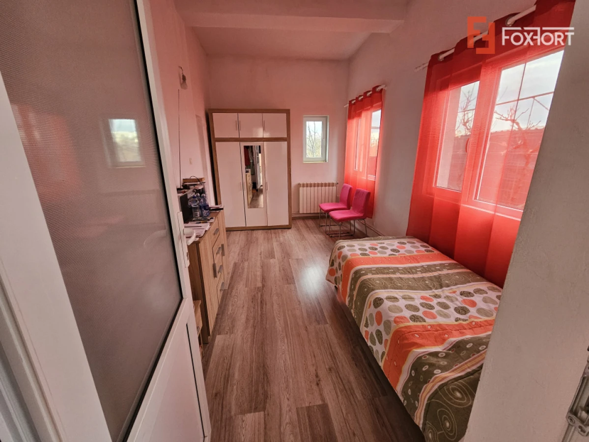 Casa individuala cu 7 camere, spatioasa in Sofronea - 6