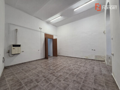 Spatiu comercial de vanzare ultracentral, cu expunere stradala generoasa