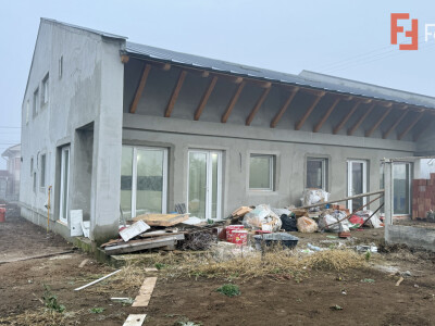 Duplex cu 4 camere, Parter + Mansarda, zona Sanandrei