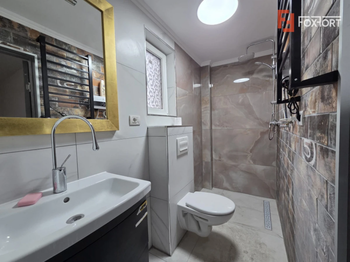 De inchiriat, apartament la casa, curte comuna, zona UTA - 5