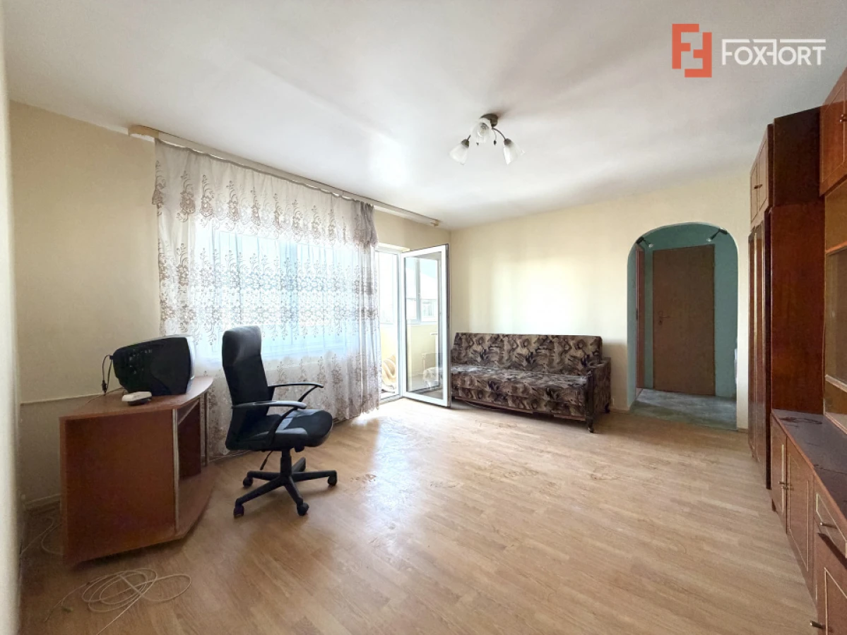 Apartament cu 2 camere semidecomandat, mobilat complet - zona Sagului - 1