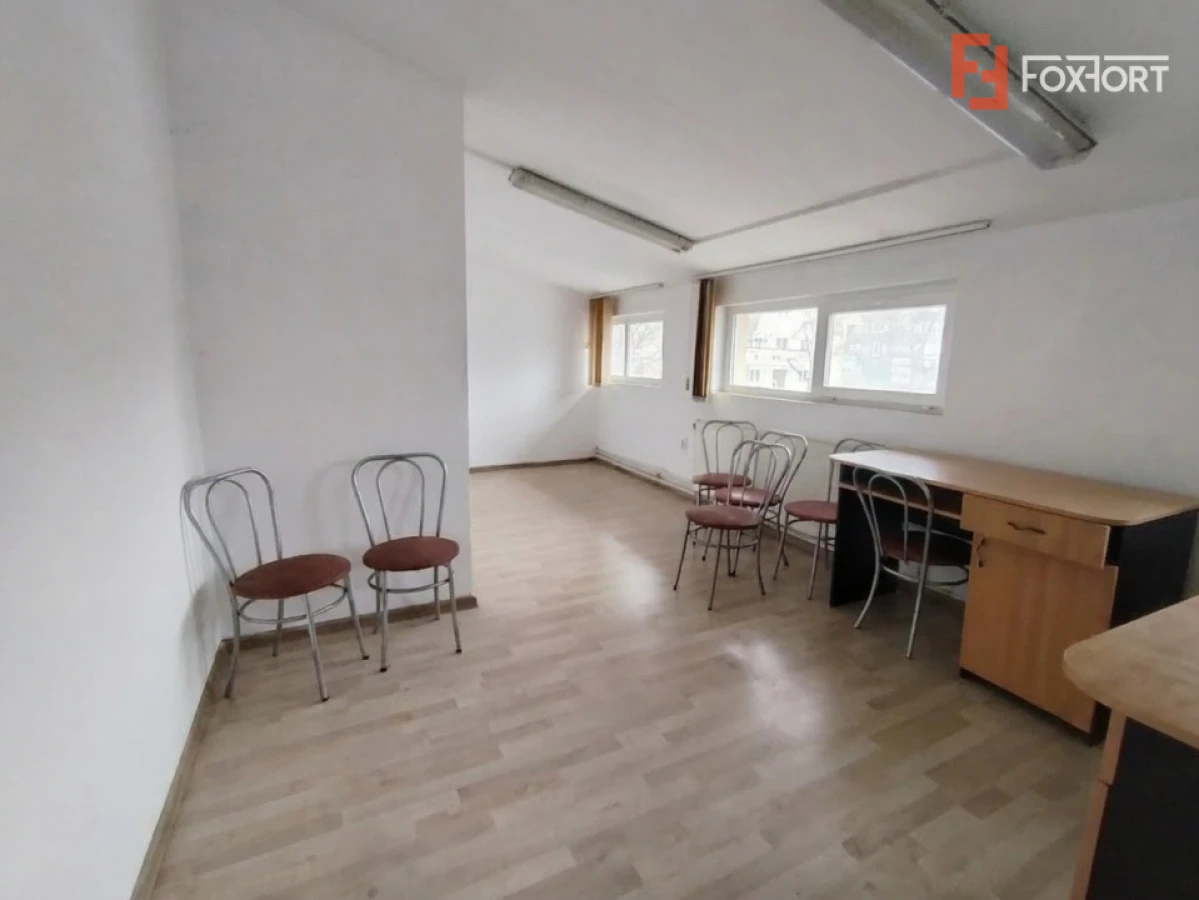 Spatiu comercial cu 6 incaperi de inchiriat in zona Girocului - 10