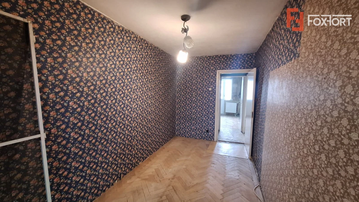 Apartament cu 3 camere + boxa, zona Sagului - 2