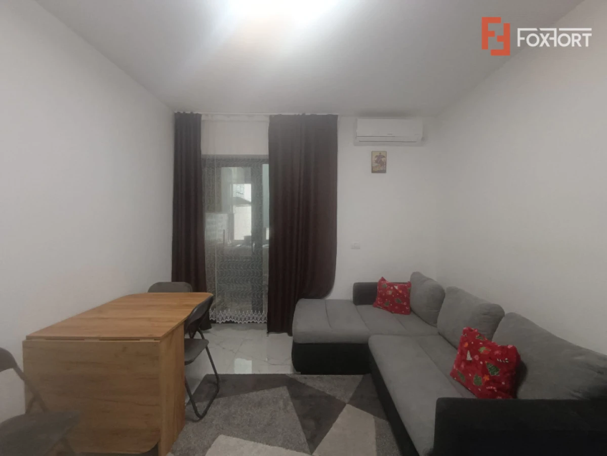 Apartament cu 3 camere, decomandat, Etaj 1 - Giroc - 8