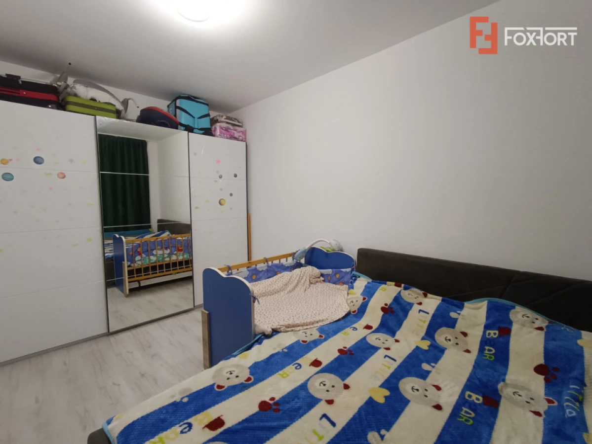 Apartament cu 3 camere, decomandat, Etaj 1 - Giroc - 7