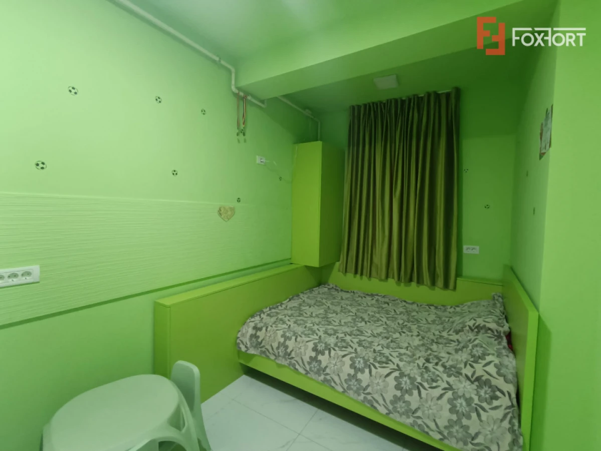 Apartament cu 3 camere, decomandat, Etaj 1 - Giroc - 3