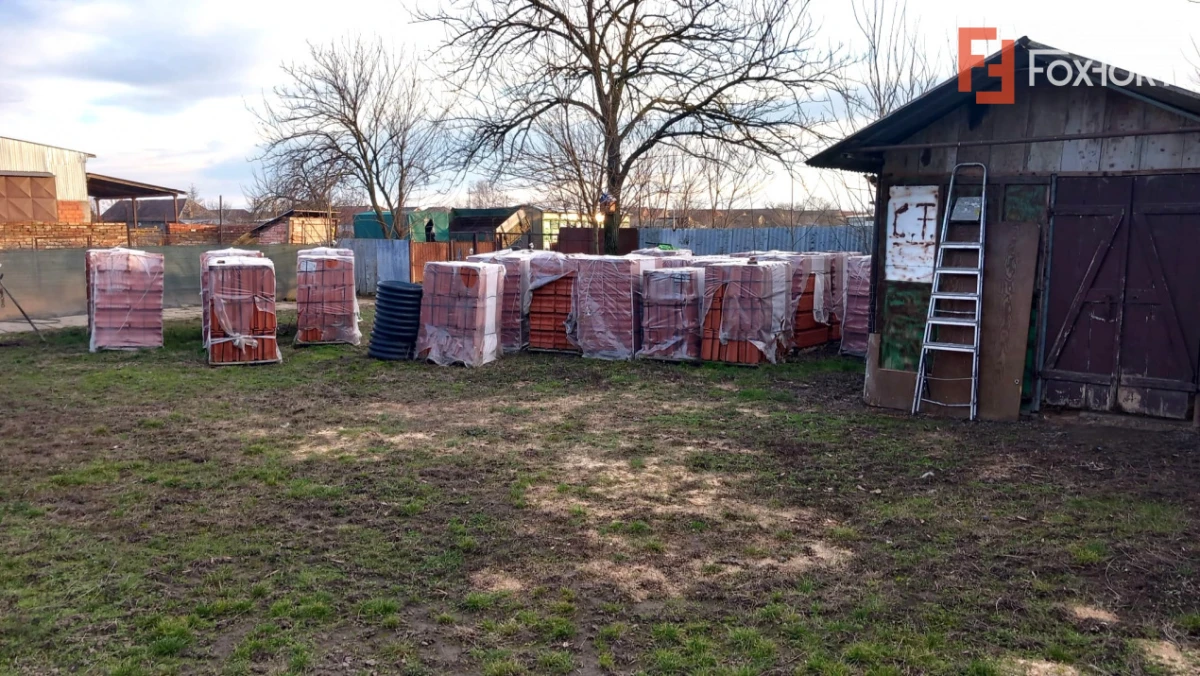 Casa individuala + hala de vanzare in Grabat - 7