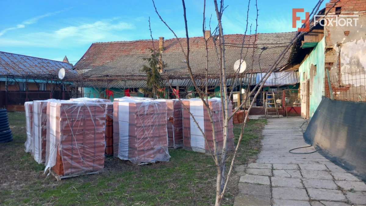 Casa individuala + hala de vanzare in Grabat - 3