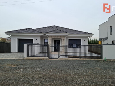 Casa individuala cu 5 camere si teren de 749 mp, zona Dumbravita