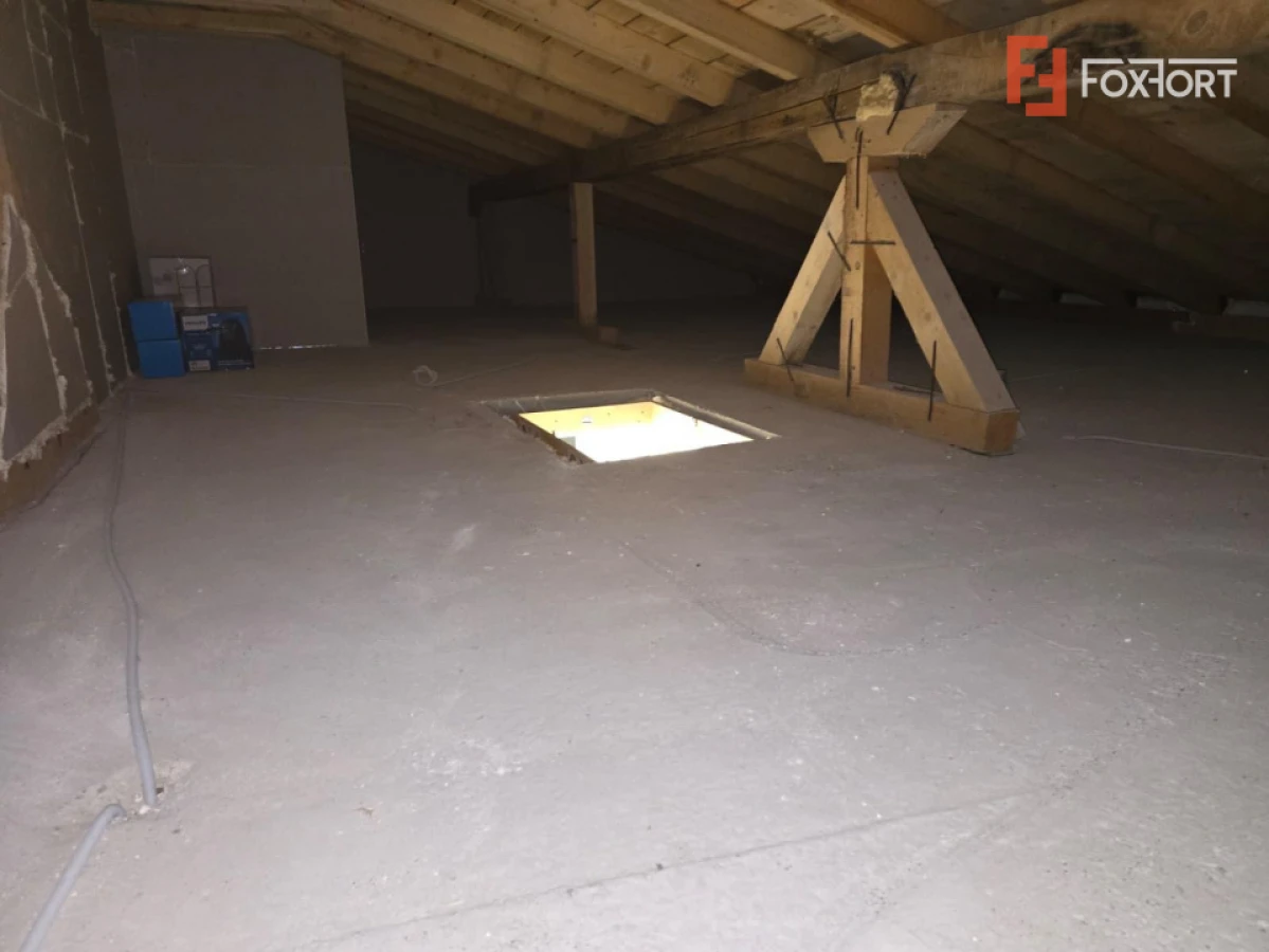 Apartament cu 2 camere si pod, de vanzare in Giroc - 9