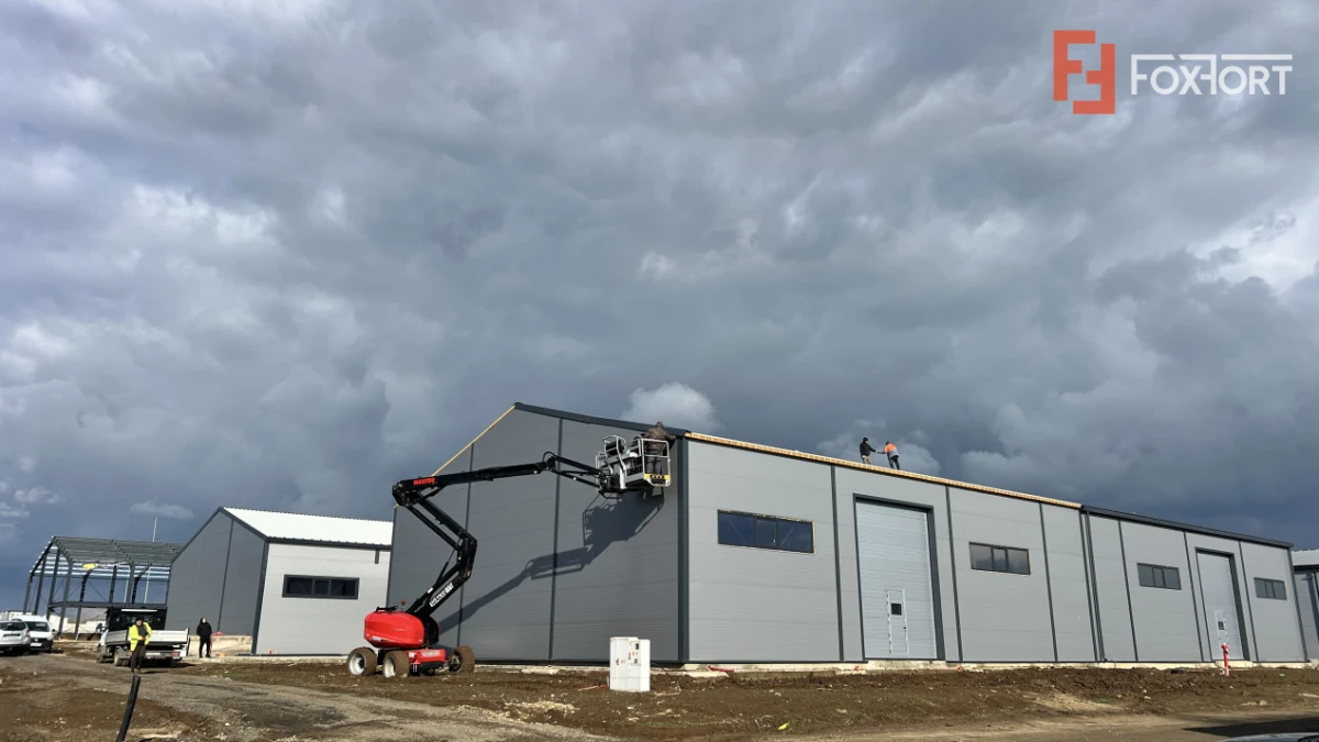 Inchiriez 2 hale industriale lipite, 800 mp total, Giarmata - 1