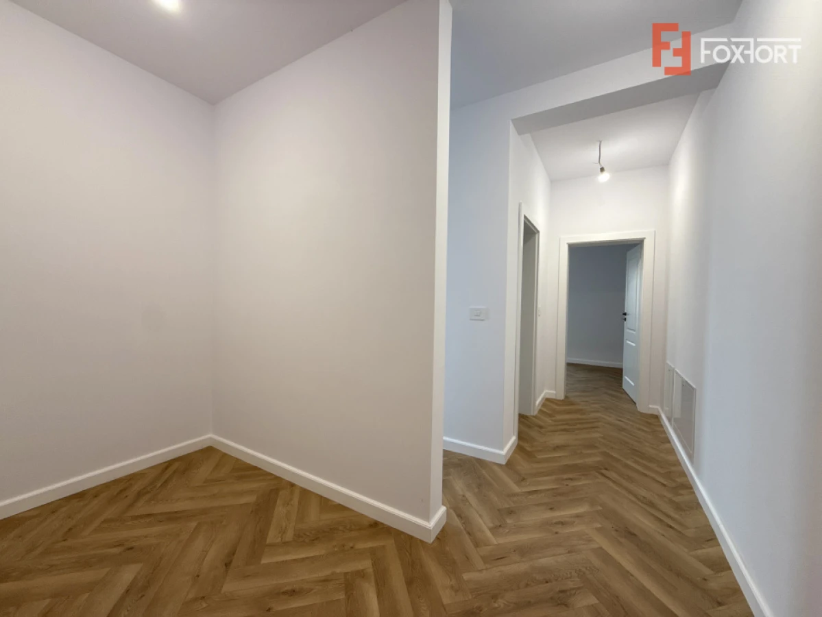 Duplex cu 4 camere de vanzare in localitatea Covaci - 5