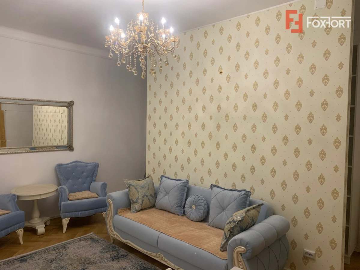 Apartament cu 3 camere, parter inalt - Central - 4