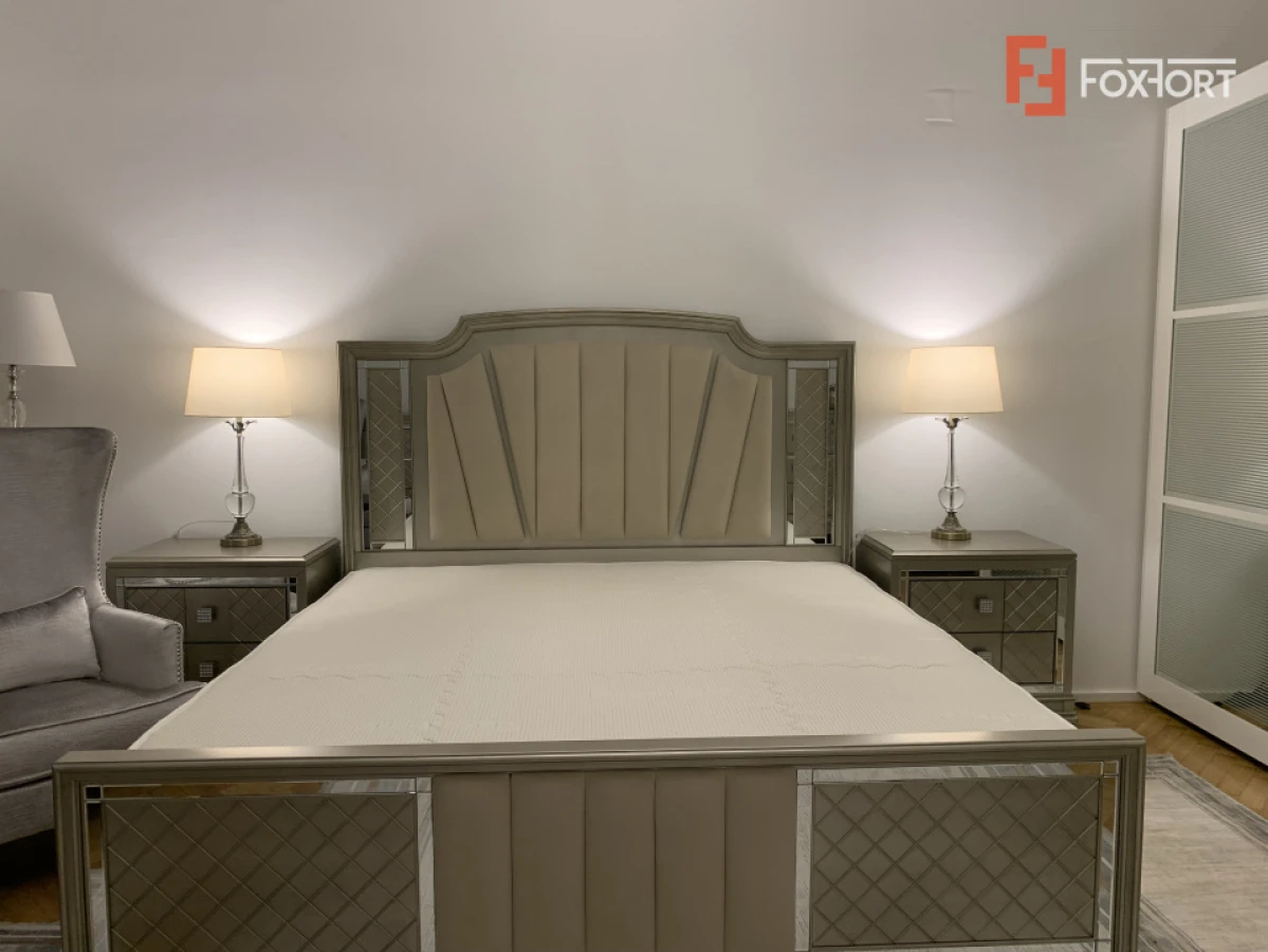 Apartament cu 3 camere, parter inalt - Central - 3