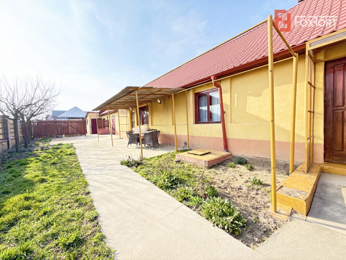 Casa individuala cu 6 camere de vanzare in localitatea Sacalaz, zona Centrala - 2