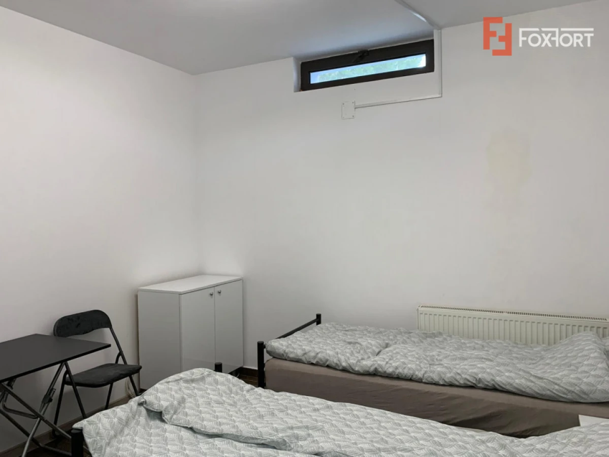 Casa individuala cu 16 camere de inchiriat, zona Sag - 10