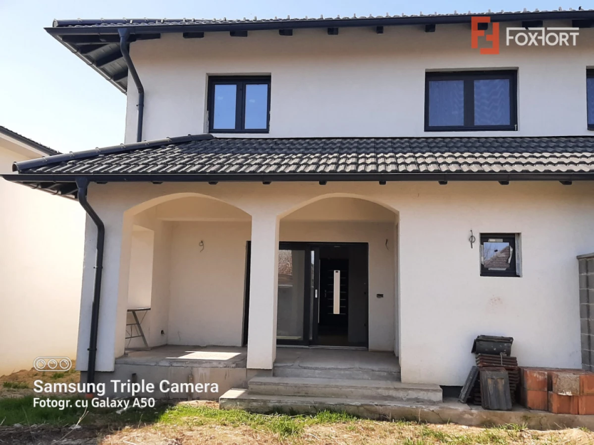 Duplex cu 4 camere de vanzare in localitatea Timisoara, zona Plopi - 1