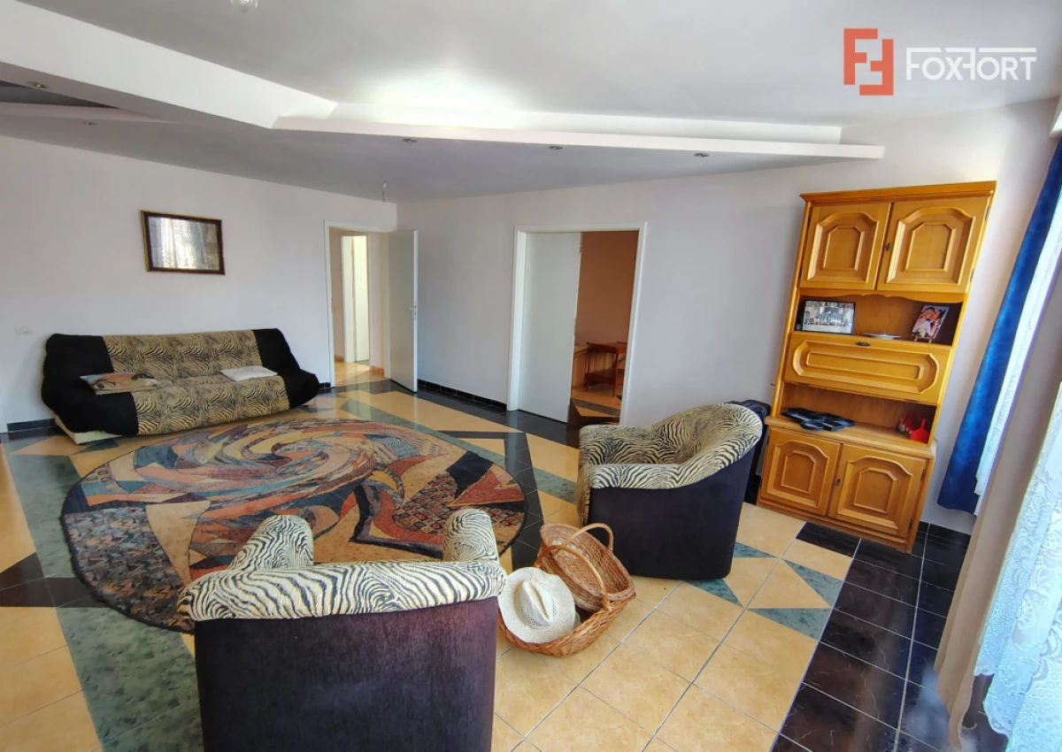 Casa individuala 6 camere, 269 mp utili, teren 635 mp, zona Girocului - 9